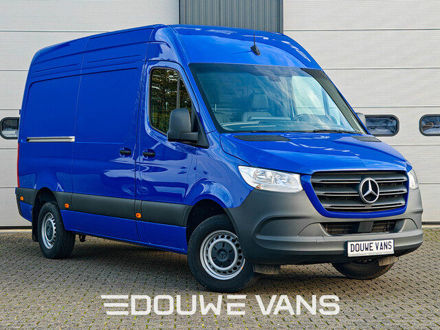 Mercedes-Benz Sprinter L2 H2 Automaat 315 BLAUW MBUX DAB Trekhaak