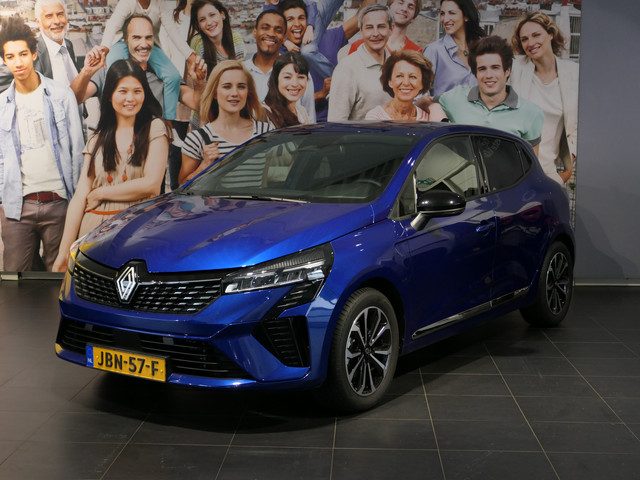 Renault Clio 1.6 E-Tech Full Hybrid 145 techno - Occasion Lease vanaf €429 p/m -