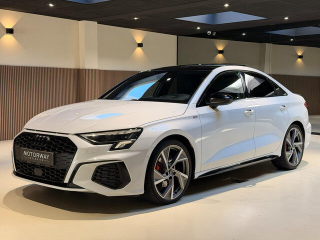 Audi A3 Limousine 35 TFSI 3x S-LINE |PANO|B&O|VIRTUAL|HUD|ACC|STOELVERWARMING