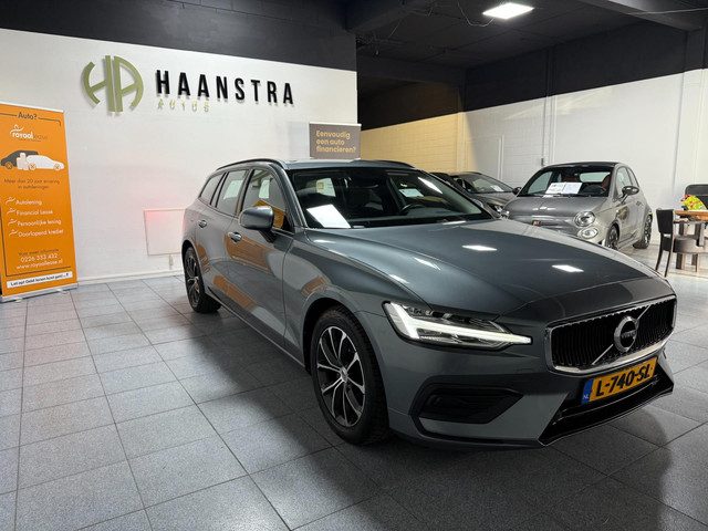 Volvo V60 2.0 B3 Momentum Advantage Hybrid Navig Camera 1e Eig, NL Auto! NAP