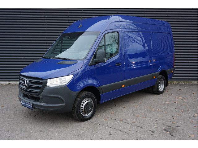 Mercedes-Benz Sprinter 516 160pk Automaat 5000kg L2H2 Dubbellucht Trekhaak Apple Carplay Camera