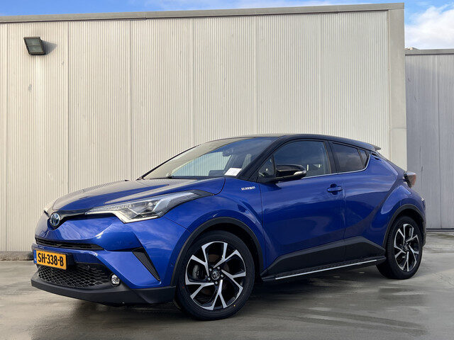 Toyota C-HR 1.8 Hybrid Bi-Tone | Treeplanken