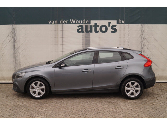 Volvo V40 Cross Country 2.0 D2 120pk Kinetic -NAVI-PDC-AIRCO-