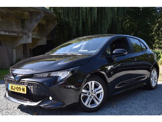 Toyota Corolla 1.8 HYBRID AUT. DYNAMIC
