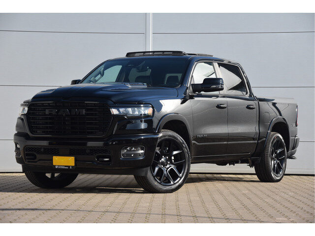 Dodge Ram 1500 4x4 Crew Cab Laramie Black Hurricane MY 2025