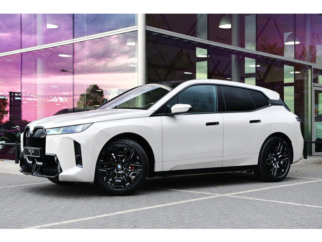 BMW iX xDrive45 M Sport