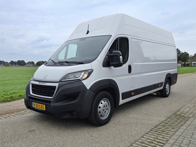 Peugeot Boxer 435 2.2 BlueHDi L4 H3