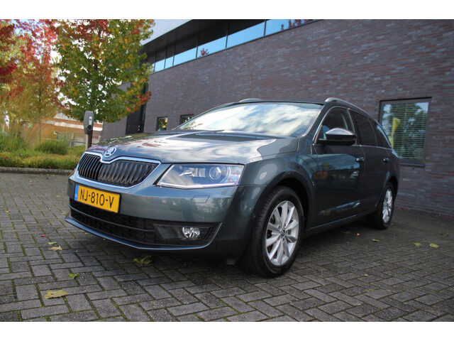 Škoda Octavia Combi 1.0 TSI Greentech Style Business Automaat