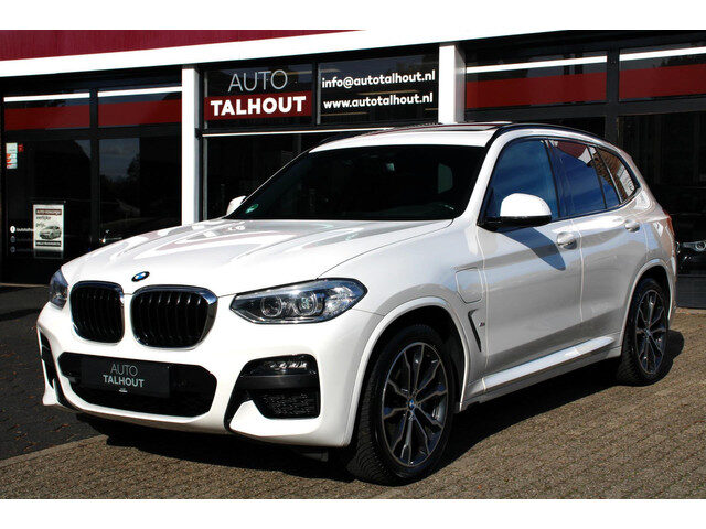 BMW X3 XDrive30e High Executive M-Sport - Panoramadak, Apple Carplay, Head Up display, Stoelverwarmi