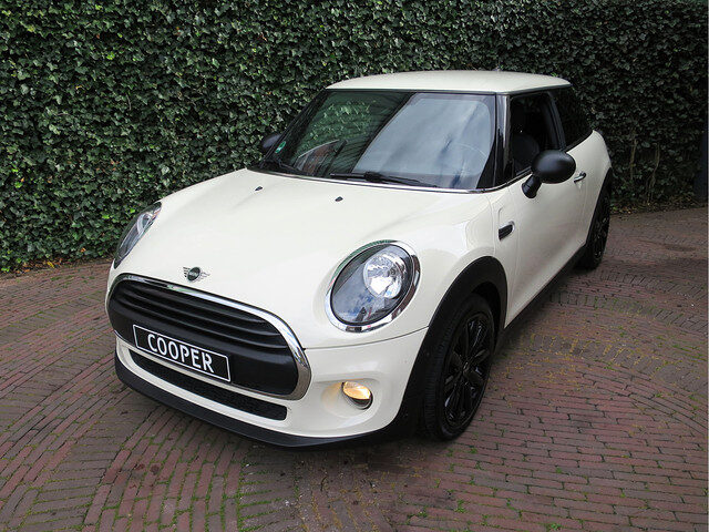 MINI Cooper 1.5 One Salt F56