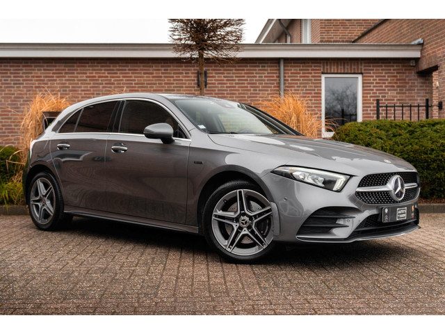 Mercedes-Benz A-Klasse 250 e Business AMG Limited Widescreen Sfeer Keyless Camera 18''