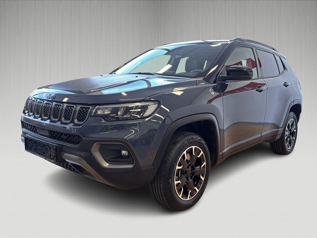 Jeep Compass 4xe 240 Plug-in Hybrid Electric Trailhawk