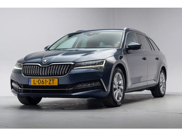 Škoda Superb COMBI 1.4 TSI PHEV Business Edition Plus Aut. [ LED Navi Stoelverwarming ]