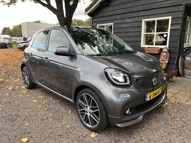 Smart Forfour EQ BRABUS 18 kWh/82PK LEER|PANO|STOEL&STUURVERW
