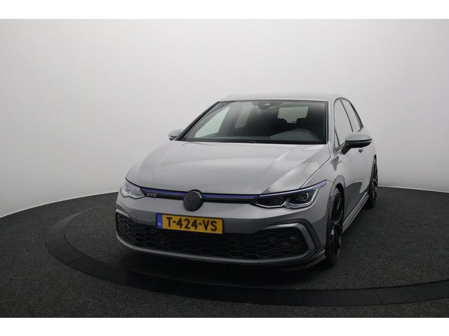Volkswagen Golf 1.4 eHybrid GTE 245PK | Black Style | Camera | Navigatie | 19 inch | Stoel/Stuurverw