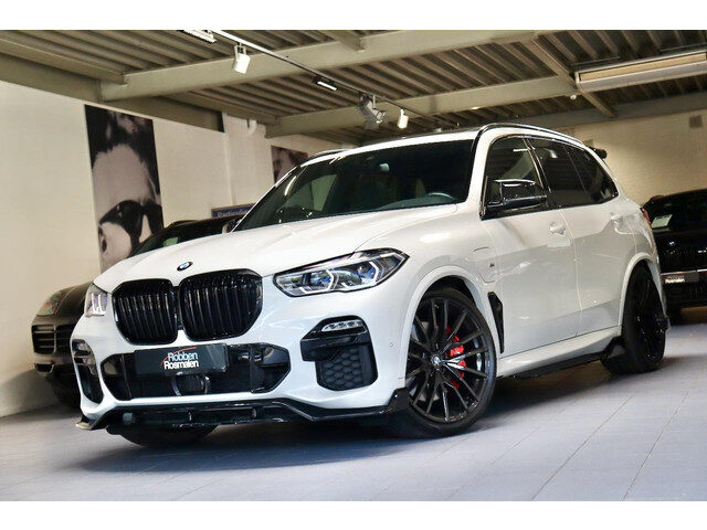 BMW X5 xDrive45e M Sport|PANO|22''|AKRA|AERO Body Maxton