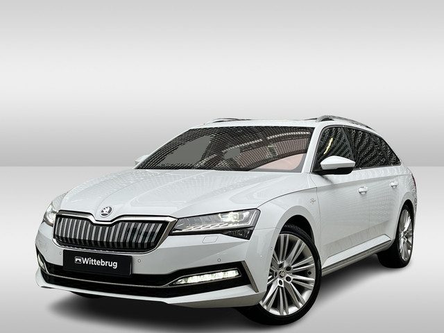 Škoda Superb Combi 1.4 TSI iV 218PK DSG Laurin & Klement