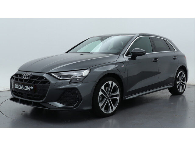 Audi A3 Sportback 40 TFSI e 204pk PHEV S edition | 18" LMV | Camera | Stoelverwarming | Carplay |
