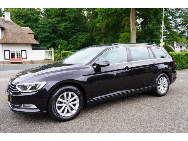 Volkswagen Passat Variant 1.6 TDI Comfortline Dsg Navi Trekhaak Lm Velgen