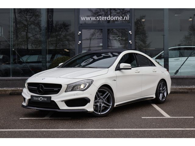 Mercedes-Benz CLA AMG 45 4MATIC l 361 PK l Dealer onderhouden l Panoramadak l Performance stoelen l