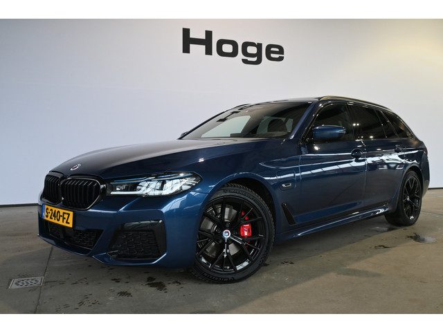 BMW 5 Serie touring 530e xDrive Business Edition Plus M-Pakket Panoramadak Head Up Laser-LED Adaptie