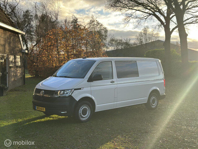 Volkswagen Transporter 2.0 TDI L2H1 30 DC Comfortline 5-zits