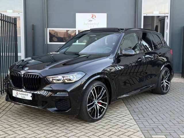 BMW X5 XDrive45e M-Sport PANO HUD BOWERS & WILKENS SOFTCLOSE TREKHAAK !!