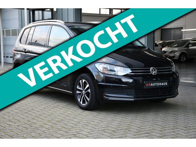 Volkswagen Touran 1.5 TSI Comfortline Business 7p/Automaat/Parkeersensoren/Navi//Apple Carplay