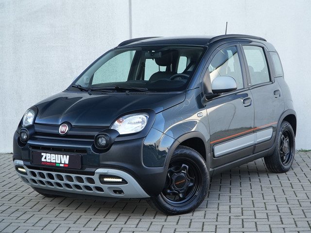 Fiat Panda 1.0 Hybrid 70 PK Garmin Cross | Carplay | Clima
