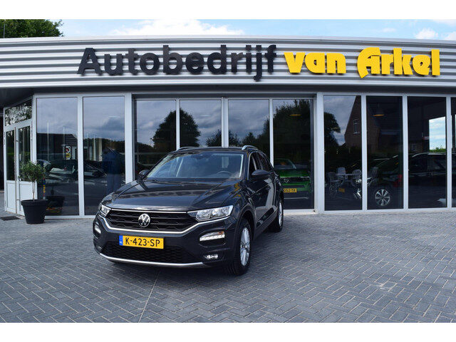 Volkswagen T-Roc 1.5 TSI Style Business van 20495 nu voor 19995!!