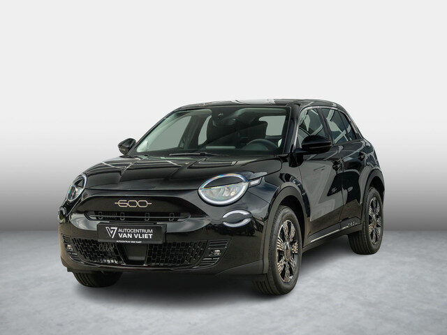 Fiat 600 1.2 Hybrid 110pk Black Edition