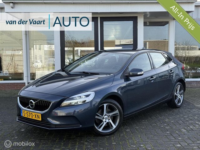 Volvo V40 2.0 T2 Kinetic / Facelift / Led / Trekhaak / Navi / PDC