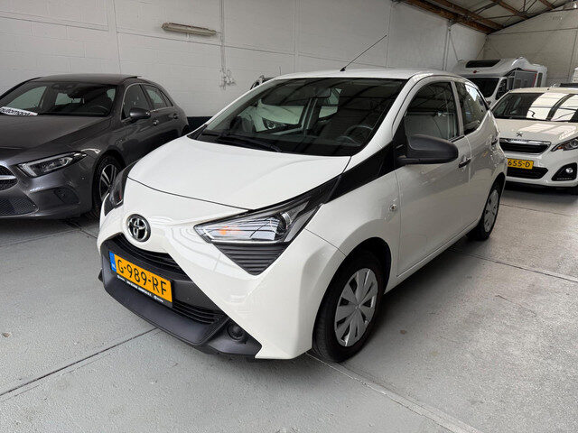 Toyota Aygo 1.0 VVT-i x-fun / 1E EIGENAAR / AIRCO / NEDERLANDSE AUTO / ZUINIG