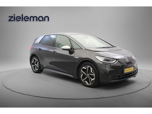 Volkswagen ID.3 First Plus 58 kWh - Carplay, Navi, Camera, Stuur/Stoelverwarming, SOH 89%