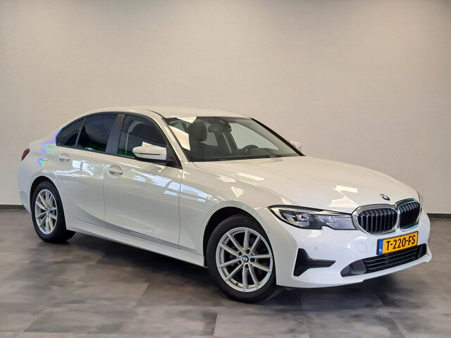 BMW 3 Serie 318i Executive