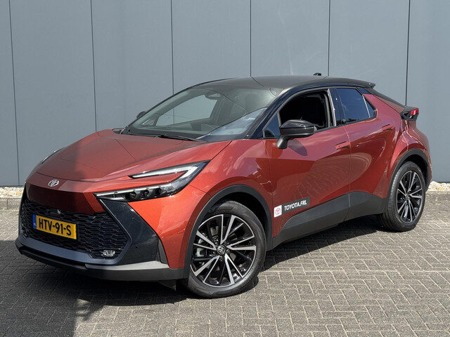 Toyota C-HR 2.0 Plug-in Hybrid 220 Executive Plus Pack