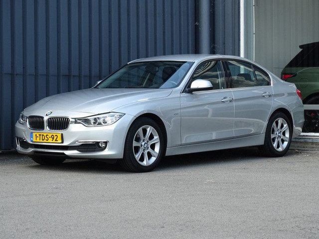 BMW 3 Serie 316i Executive Sport Automaat | Bi-Xenon | Afn. Trekhaak