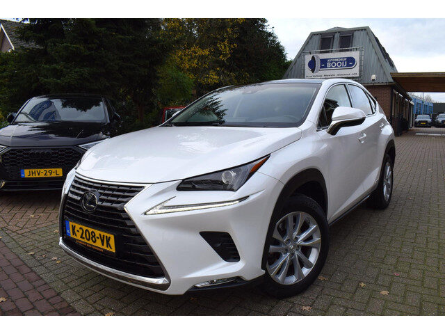 Lexus NX 300h AWD Luxury Line AUTOM/PANO DAK/CRUISE/NAVI/CARPLAY/CAMERA/TREKH/XENON/LEDER/DEC 2018/P