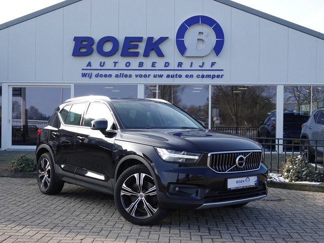 Volvo XC40 1.5 T5 Twin Engine Momentum Pro