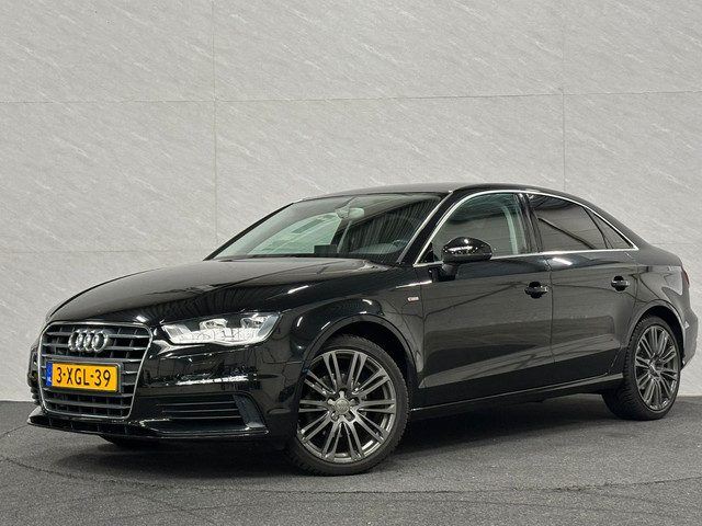 Audi A3 Limousine 1.4 TFSI CoD Ambiente Pro Line - Cruisecontrol - Virtual cockpit - Stoelverwaming