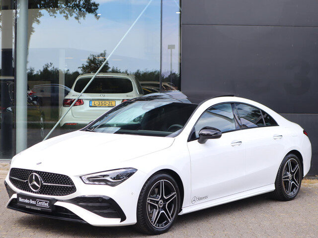 Mercedes-Benz CLA 180 Business Solution AMG