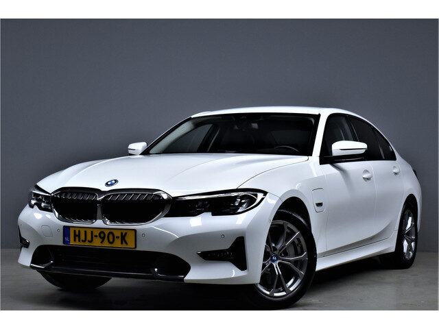 BMW 3 Serie 330e 292pk Sport Line Plus 1eEig. Dealer OH