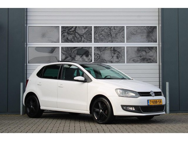 Volkswagen Polo 1.2 TSI Highline DSG 5-Deurs Clima/Cruise/Panodak/Xenon/PDC/LED/Navi/Bluetooth/Radio