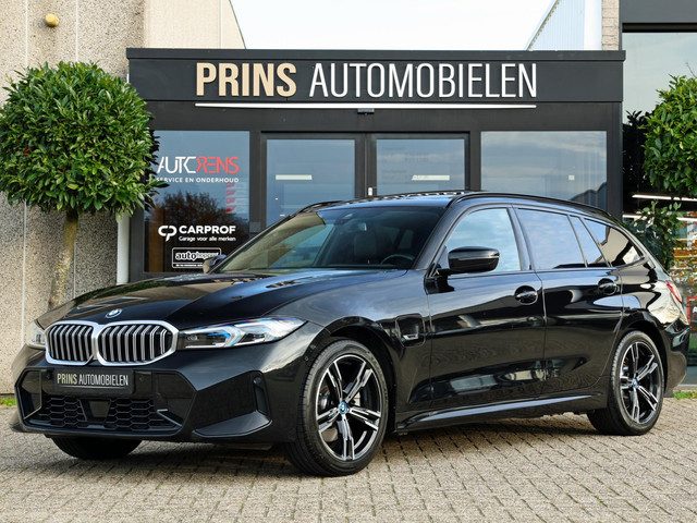 BMW 3 Serie touring 330e M-Sport|Pano|Headup|Keyless|Laser