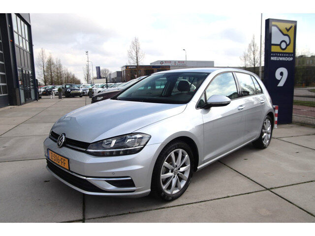 Volkswagen Golf 1.5 TSI DSG Comfortline
