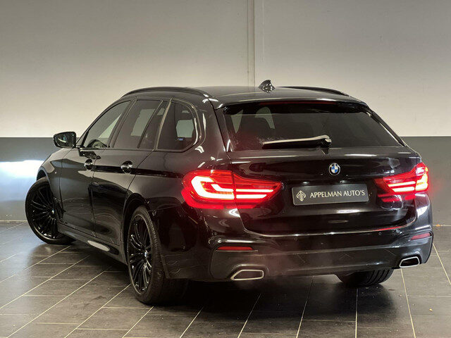 BMW 5 Serie touring 520d High Executive M-Sport | Pano | HUD | Dodehoek | Camera |