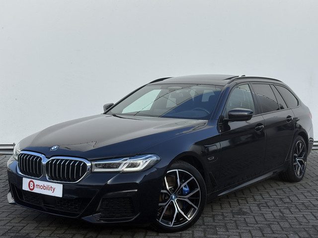 BMW 5 Serie touring 530e High Executive M-Sport LCI Trekhaak 1700kg Laserlicht