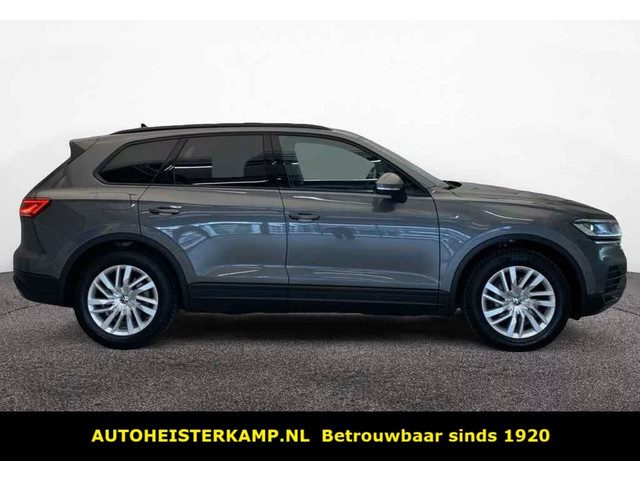 Volkswagen Touareg 3.0 TDI Grijs Kenteken