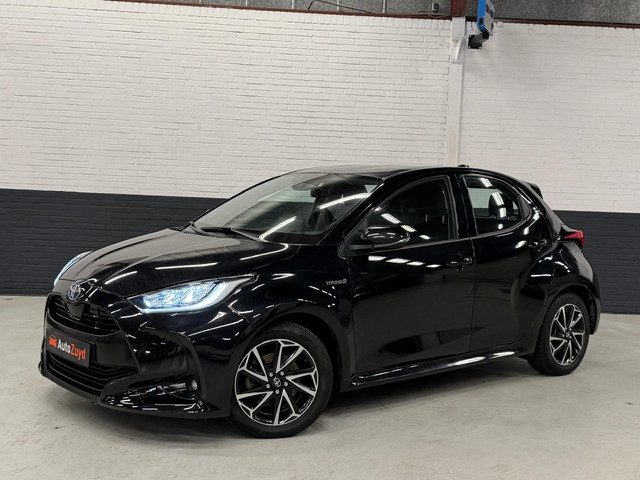 Toyota Yaris 1.5 Hybrid Dynamic CarPlay / DAB / LED / Stoelverw