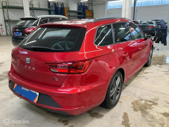 Seat Leon ST 2.0 TSI FR Panodak Virtual Alcantara Virtual Carplay Navi Beats Trekhaak